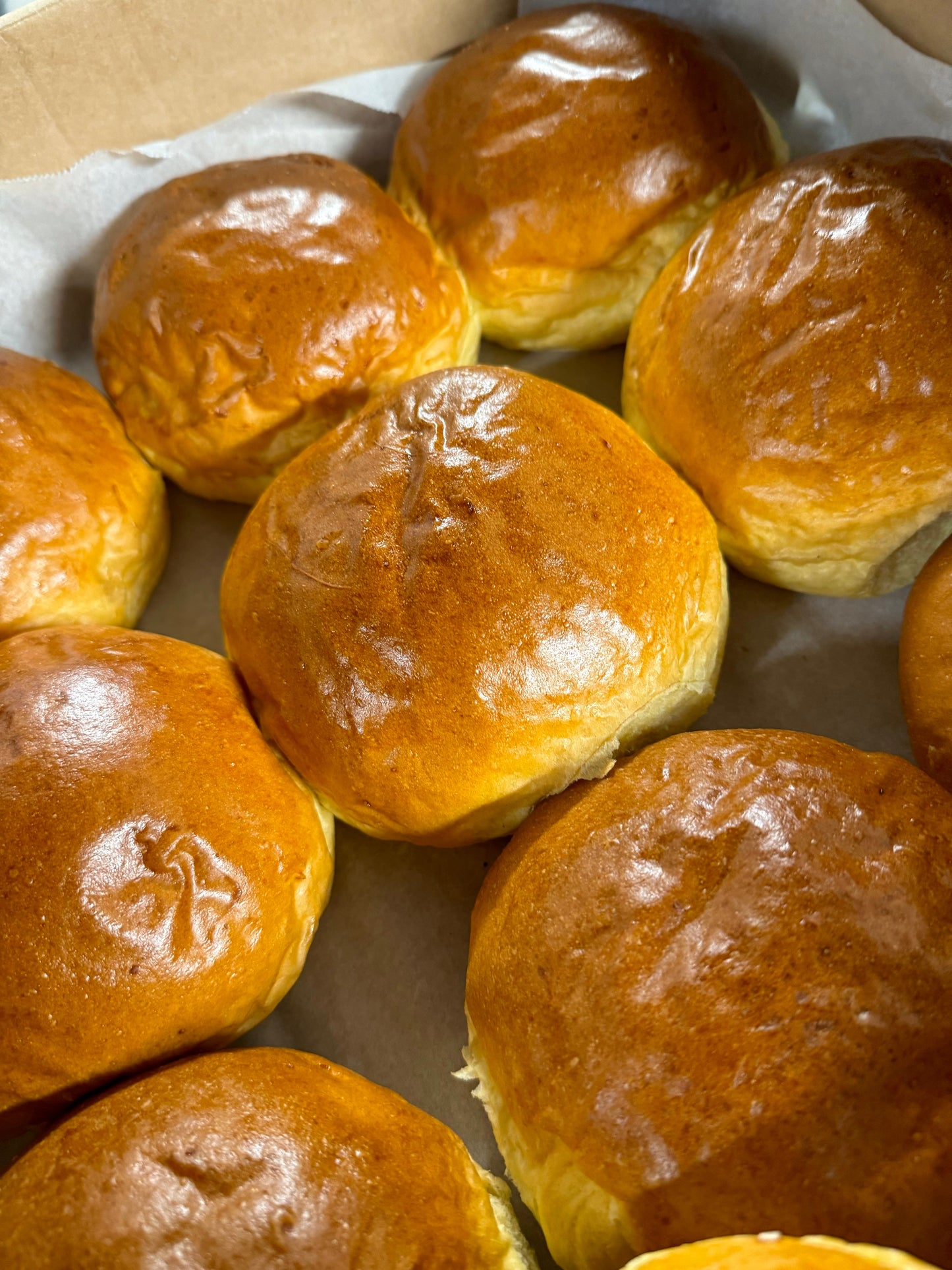VEGAN Brioche Rolls